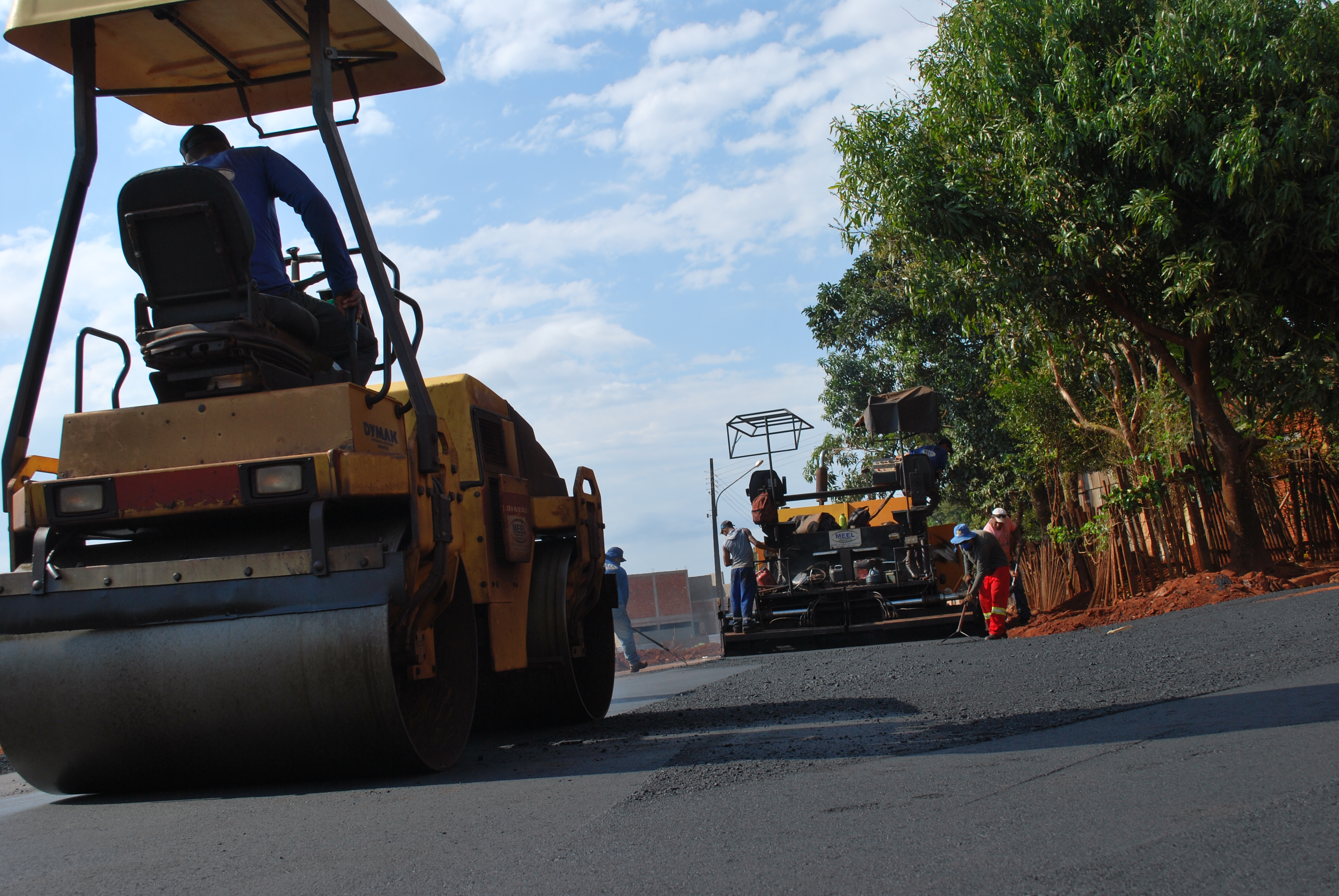 Toda a parte de asfalto já foi concluído. (Joelso Gonçalves/ Aral Moreira News).