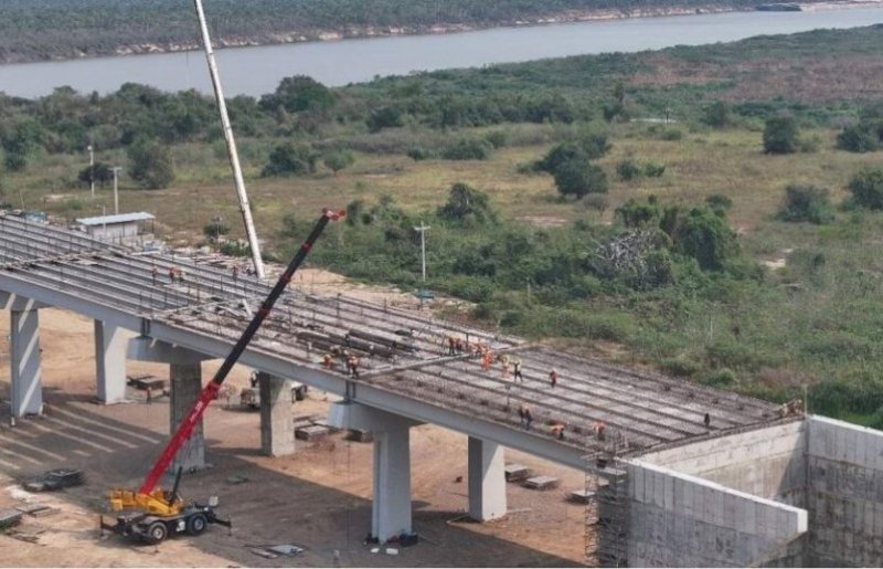 Obras da ponte bioceânica entre Paraguai e Brasil avançam