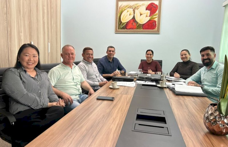 Vereadores recebem convite para a 39ª Festa da Padroeira e apoiam inclusão no calendário oficial de Aral Moreira