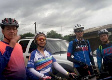 Ciclistas de Aral Moreira participaram de competição em Novo Horizonte do Sul