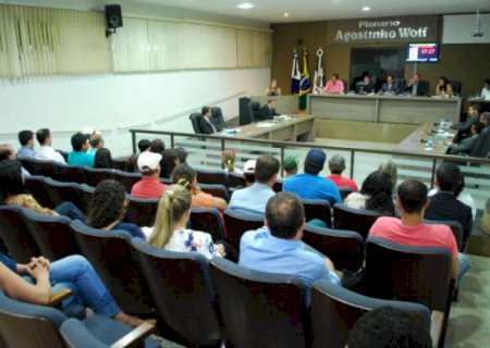 Sessão solene marcou inicio dos Trabalhos Legislativos em Aral Moreira