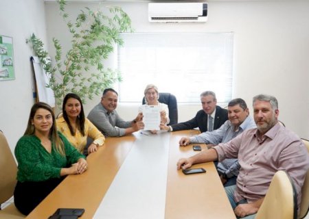Prefeito Alexandrino Garcia assina convênio para 19 moradias no distrito do Rio Verde do Sul