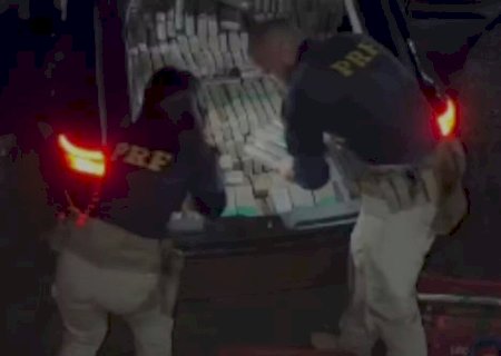 Perseguição termina com fuga de traficante e apreensão de 1 t de maconha